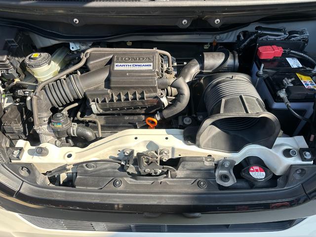 Ｎ－ＢＯＸカスタム ２トーンカラースタイル　Ｇ・ターボＡパッケージ　１年保証　走行無制限　あんしんパッケージ　ＣＴＢＡ　ドラレコ前後　インターナビ　ＴＶ　バックモニター　Ｂｌｕｅｔｏｏｔｈ　ＨＩＤ　ＥＴＣ　両側パワスラ　フォグ　パドルシフト　クルコン純正１５インチＡＷ（22枚目）