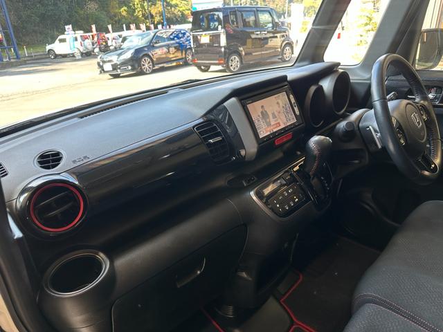 Ｎ－ＢＯＸカスタム ２トーンカラースタイル　Ｇ・ターボＡパッケージ　１年保証　走行無制限　あんしんパッケージ　ＣＴＢＡ　ドラレコ前後　インターナビ　ＴＶ　バックモニター　Ｂｌｕｅｔｏｏｔｈ　ＨＩＤ　ＥＴＣ　両側パワスラ　フォグ　パドルシフト　クルコン純正１５インチＡＷ（64枚目）