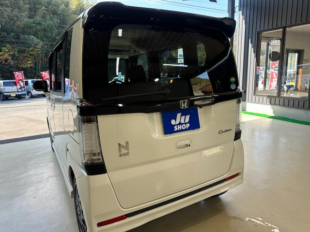 Ｎ－ＢＯＸカスタム ２トーンカラースタイル　Ｇ・ターボＡパッケージ　１年保証　走行無制限　あんしんパッケージ　ＣＴＢＡ　ドラレコ前後　インターナビ　ＴＶ　バックモニター　Ｂｌｕｅｔｏｏｔｈ　ＨＩＤ　ＥＴＣ　両側パワスラ　フォグ　パドルシフト　クルコン純正１５インチＡＷ（74枚目）