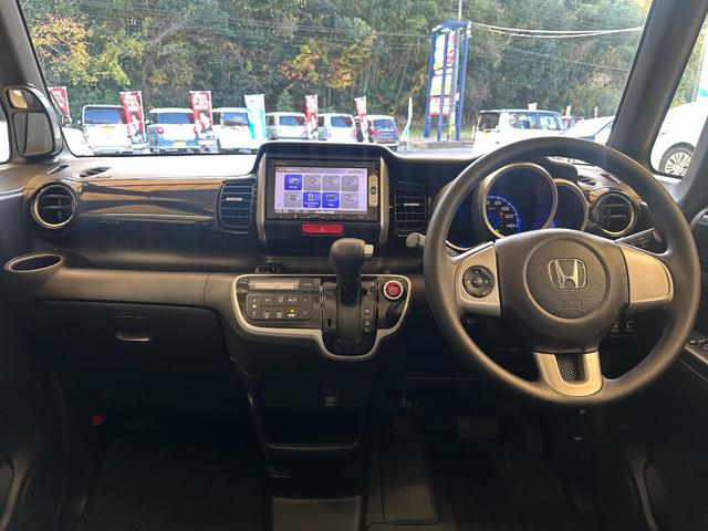 Ｎ－ＢＯＸカスタム Ｇ　ＳＳパッケージ　純正ナビ　ワンセグＴＶ　Ｂｌｕｅｔｏｏｔｈオーディオ　バックモニター　ホンダセンシング　両側パワースライドドア　ＨＩＤヘッドライト　オートライト　アイドリングストップ　純正アルミホイール（2枚目）