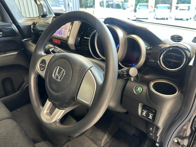 Ｎ－ＢＯＸカスタム Ｇ　ＳＳパッケージ　純正ナビ　ワンセグＴＶ　Ｂｌｕｅｔｏｏｔｈオーディオ　バックモニター　ホンダセンシング　両側パワースライドドア　ＨＩＤヘッドライト　オートライト　アイドリングストップ　純正アルミホイール（23枚目）