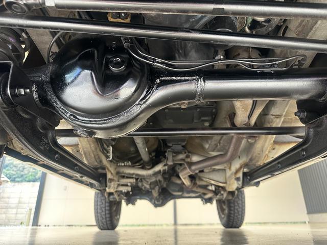 ジムニー ワイルドウインド　ルーフキャリア　ＥＴＣ　専用カバー付き背面タイヤ　フォグランプ　シートヒーター　ターボ　ミラーヒーター　４速ＡＴ　キーレス　ナビ　フルセグＴＶ　純正１６インチアルミホイール（20枚目）