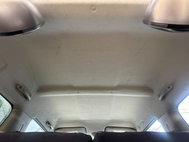 ジムニー ワイルドウインド　ルーフキャリア　ＥＴＣ　専用カバー付き背面タイヤ　フォグランプ　シートヒーター　ターボ　ミラーヒーター　４速ＡＴ　キーレス　ナビ　フルセグＴＶ　純正１６インチアルミホイール（24枚目）