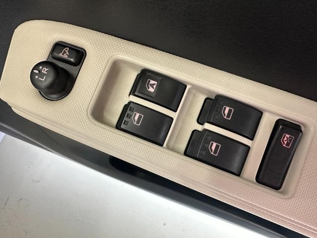 ミラココア ココアＸ　１年保証　走行無制限　４ＷＤ　ドライブレコーダー前後　純正ナビ　フルセグＴＶ　Ｂｌｕｅｔｏｏｔｈオーディオ　バックモニター　ＥＴＣ　アイドリングストップ　スマートキー　電動格納ミラー（22枚目）