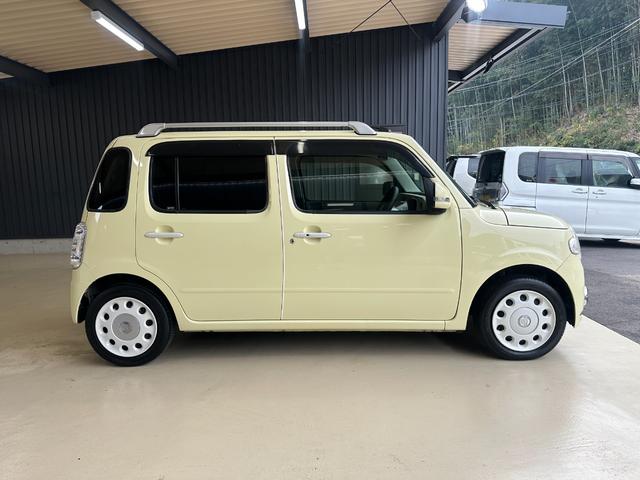 ミラココア ココアプラスＸスペシャルコーデ　１年保証　走行無制限　ケンウッドナビ　フルセグＴＶ　Ｂｌｕｅｔｏｏｔｈオーディオ　バックモニター　アイドリングストップ　ＥＴＣ　ルーフレール　スマートキー　ＣＯＣＯＡ純正ホイールキャップ（22枚目）