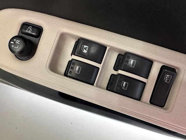 ミラココア ココアプラスＸスペシャルコーデ　１年保証　走行無制限　ケンウッドナビ　フルセグＴＶ　Ｂｌｕｅｔｏｏｔｈオーディオ　バックモニター　アイドリングストップ　ＥＴＣ　ルーフレール　スマートキー　ＣＯＣＯＡ純正ホイールキャップ（70枚目）