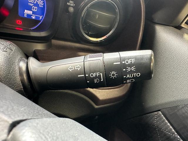 Ｎ－ＯＮＥ プレミアム・Ｌパッケージ　１年保証　走行無制限　純正ナビ　Ｂｌｕｅｔｏｏｔｈオーディオ　ワンセグＴＶ　ＥＴＣ　ＨＩＤヘッドライト　オートライト　アイドリングストップ　フォグランプ　プッシュスタート　スマートキー　アルミホイール（17枚目）