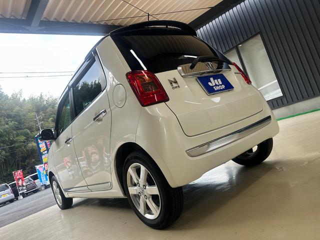 Ｎ－ＯＮＥ プレミアム・Ｌパッケージ　１年保証　走行無制限　純正ナビ　Ｂｌｕｅｔｏｏｔｈオーディオ　ワンセグＴＶ　ＥＴＣ　ＨＩＤヘッドライト　オートライト　アイドリングストップ　フォグランプ　プッシュスタート　スマートキー　アルミホイール（48枚目）