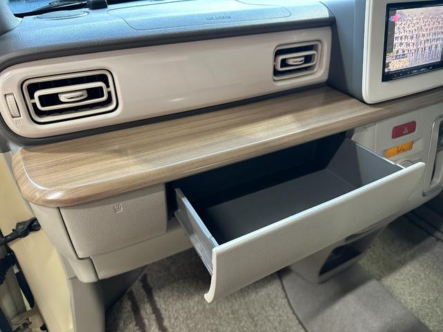 アルトラパン Ｘ　１年保証　走行無制限　レーダーブレーキサポート　ストラーダナビ　フルセグＴＶ　Ｂｌｕｅｔｏｏｔｈオーディオ　ＨＩＤヘッドライト　アイドリングストップ　プッシュスタート　スマートキー　アルミホイール（22枚目）