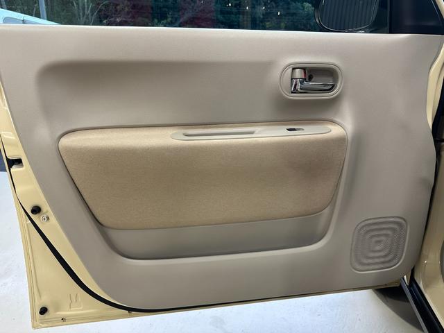 アルトラパン Ｘ　１年保証　走行無制限　レーダーブレーキサポート　ストラーダナビ　フルセグＴＶ　Ｂｌｕｅｔｏｏｔｈオーディオ　ＨＩＤヘッドライト　アイドリングストップ　プッシュスタート　スマートキー　アルミホイール（52枚目）