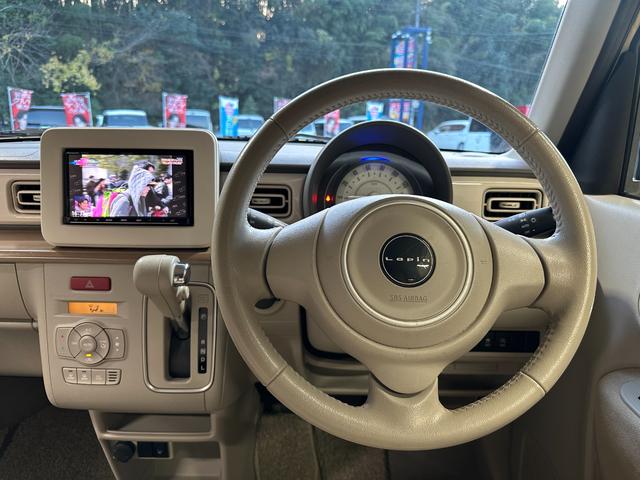 アルトラパン Ｘ　１年保証　走行無制限　レーダーブレーキサポート　ストラーダナビ　フルセグＴＶ　Ｂｌｕｅｔｏｏｔｈオーディオ　ＨＩＤヘッドライト　アイドリングストップ　プッシュスタート　スマートキー　アルミホイール（56枚目）