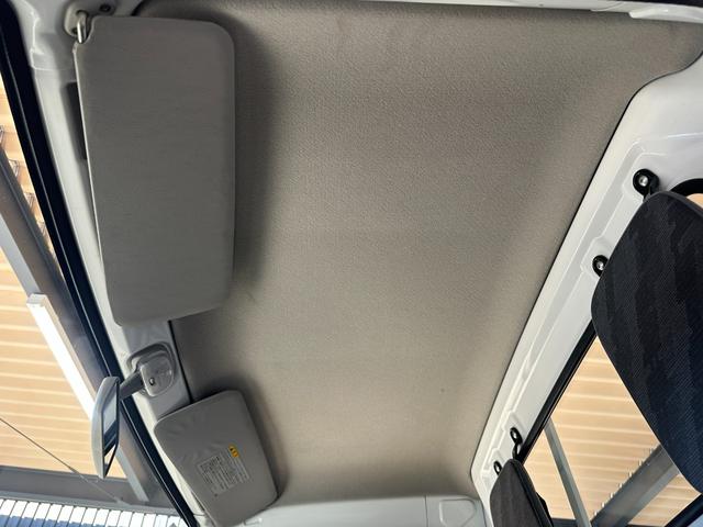 キャリイトラック ＦＣ　１年保証　走行無制限　パートタイム４ＷＤ　５速ＭＴ　エアコン　パワステ　フロアマット　荷台マット（68枚目）