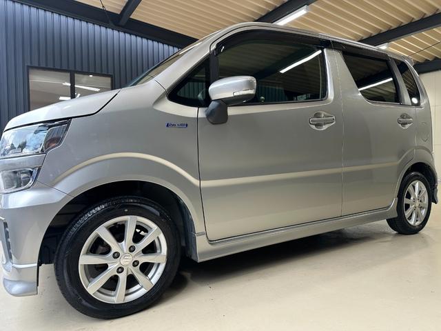 ワゴンR ハイブリッドFZ セーフティパッケージ装着車 フルタイム4WD インパネCVT ヘッドアップディスプレイ デュアルセンサーブレーキサポート シートヒーター LEDヘッドライト オートライト 純正アルミホイール(68枚目)