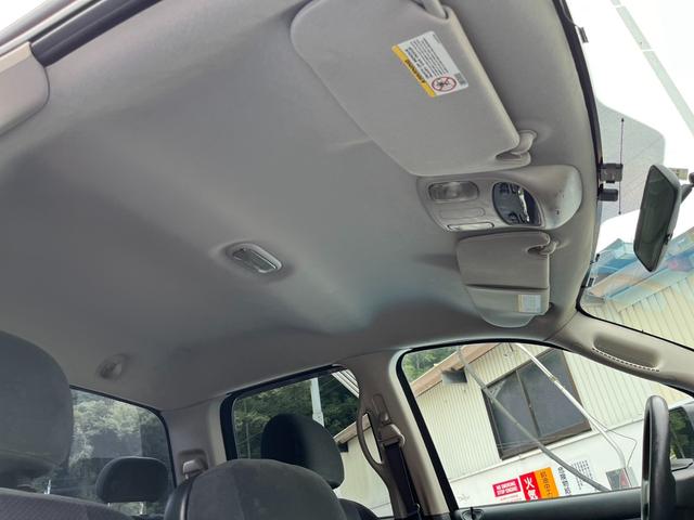 ダッジ・ラム ララミー　１５００　クワッドキャブ　４ＷＤ　リフトアップ　ヘッドライト＆フォグ新品　　大型ミラー　ハードトノカバー　ワイドフェンダー　実走行（18枚目）