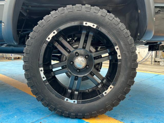 ダッジ・ラム ララミー　１５００　クワッドキャブ　４ＷＤ　リフトアップ　ヘッドライト＆フォグ新品　　大型ミラー　ハードトノカバー　ワイドフェンダー　実走行（53枚目）