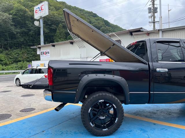 ダッジ・ラム ララミー　１５００　クワッドキャブ　４ＷＤ　リフトアップ　ヘッドライト＆フォグ新品　　大型ミラー　ハードトノカバー　ワイドフェンダー　実走行（54枚目）