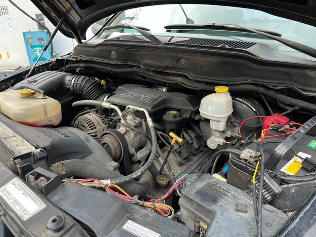 ダッジ・ラム ララミー　１５００　クワッドキャブ　４ＷＤ　リフトアップ　ヘッドライト＆フォグ新品　　大型ミラー　ハードトノカバー　ワイドフェンダー　実走行（55枚目）