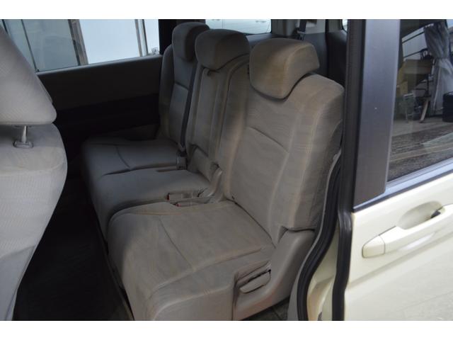 ステップワゴン G インターナビ コンフォートセレクション フルセグナビ バックカメラ リアエンターテイメントシステム アイドリングストップ フルフラット ETC HID クルーズコントロール スマートキー オートライト オートエアコン 両側パワースライドドア(13枚目)