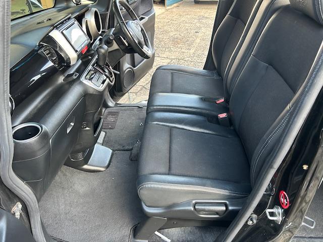 Ｎ－ＢＯＸカスタム Ｇ・ターボＬパッケージ　後期モデル　メモリーナビ　フルセグＴＶ　リアカメラ　スマートキー　ＨＩＤヘッドライト　衝突軽減ブレーキ　両側電動パワスラ　Ｂｌｕｅｔｏｏｔｈ　クルコン　ＥＴＣ（12枚目）