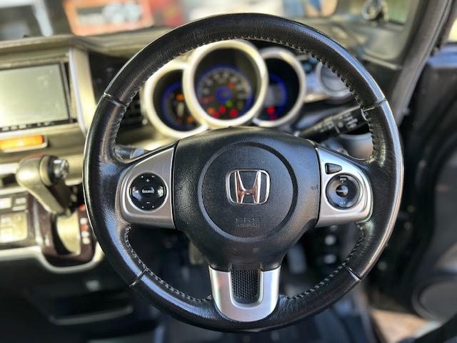 Ｎ－ＢＯＸカスタム Ｇ・ターボＬパッケージ　後期モデル　メモリーナビ　フルセグＴＶ　リアカメラ　スマートキー　ＨＩＤヘッドライト　衝突軽減ブレーキ　両側電動パワスラ　Ｂｌｕｅｔｏｏｔｈ　クルコン　ＥＴＣ（18枚目）