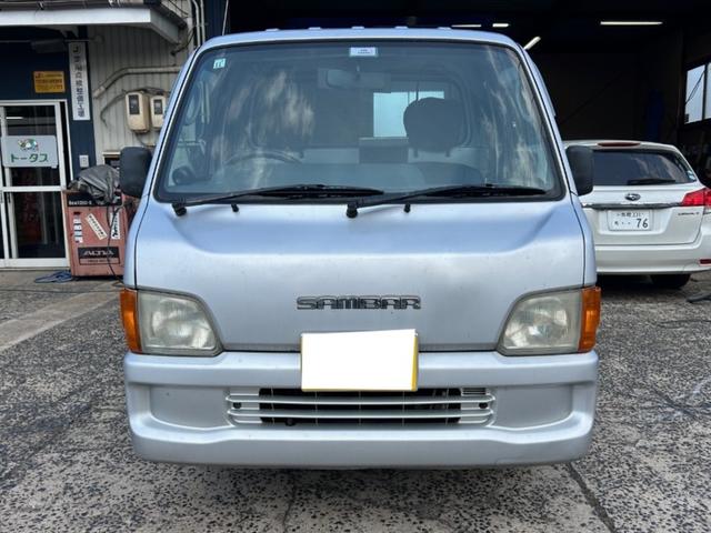 サンバートラック ＴＣ－ＳＣ　５ＭＴ　スーパーチャージャー　距離３００００キロ！　切り替え４ＷＤ　パワステ　エアコン　ＡＢＳ　エアバック　革調シートカバー（3枚目）