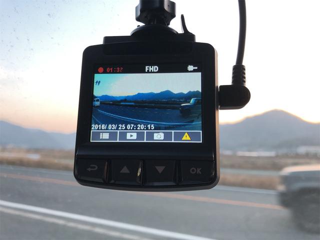 �h���C�u���R�[�_�[�����Ă��܂��I�������̂��N�����Ă��܂�����B����Ȏ��ɐS���������ɂȂ�̂��A�^�]�̋L�^���f���Ɖ��ŋL�^����h���C�u���R�[�_�[�ł��B