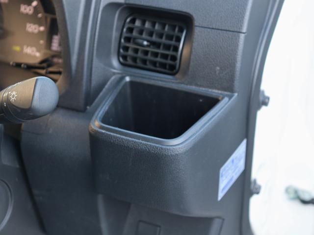 ハイゼットトラック 　４ＷＤ　ＦＲＰ中温冷凍車　（－５℃＋２０℃）　（片側スライドドア仕様）衝突被害軽減システム　デジタルインナーミラー　バックカメラ　スマートキー　フォグランプ　マニュアルエアコン　ＬＥＤヘッドランプ（12枚目）