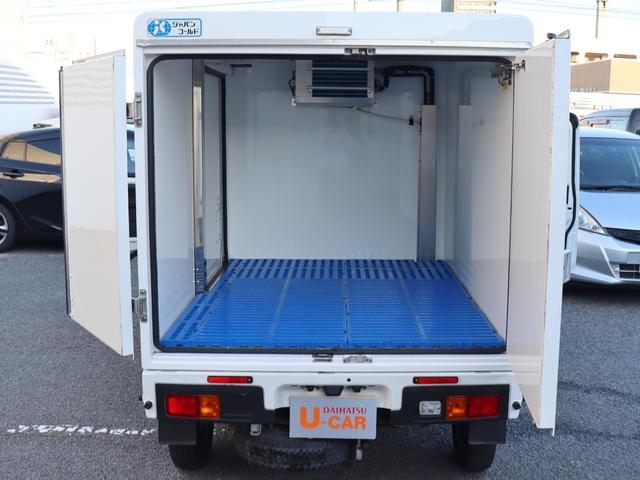 ハイゼットトラック 　４ＷＤ　ＦＲＰ中温冷凍車　（－５℃＋２０℃）　（片側スライドドア仕様）衝突被害軽減システム　デジタルインナーミラー　バックカメラ　スマートキー　フォグランプ　マニュアルエアコン　ＬＥＤヘッドランプ（30枚目）