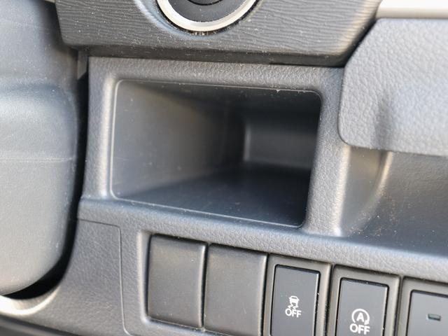 ワゴンRスティングレー T ナビ バックカメラ スマートキー オートライト Bluetooth オートエアコン フロントフォグランプ ベンチシート フルセグ CD DVD アイドリングストップ フロアマット サイドドアバイザー(18枚目)