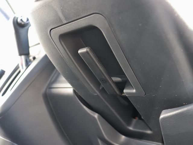 ワゴンRスティングレー T ナビ バックカメラ スマートキー オートライト Bluetooth オートエアコン フロントフォグランプ ベンチシート フルセグ CD DVD アイドリングストップ フロアマット サイドドアバイザー(22枚目)