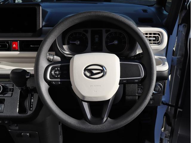 ムーヴキャンバス ストライプスＧ　衝突被害軽減システム　バックカメラ　両側パワースライドドア　運転席・助手席シートヒーター　ＬＥＤヘッドライト　フロントフォグランプ　スマートキー　オートマチックハイビーム　ベンチシート　フロアマット（10枚目）