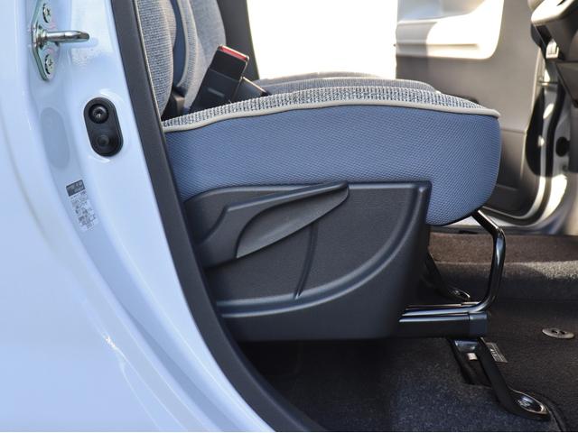 ムーヴキャンバス ストライプスＧ　衝突被害軽減システム　バックカメラ　両側パワースライドドア　運転席・助手席シートヒーター　ＬＥＤヘッドライト　フロントフォグランプ　スマートキー　オートマチックハイビーム　ベンチシート　フロアマット（45枚目）