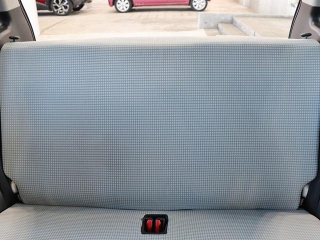 アルト Ｌ　衝突被害軽減システム　キーレス　ＣＤオーディオ　シートヒーター　アイドリングストップ　運転席・助手席エアバック　ＡＭ・ＦＭラジオ　ＡＵＸ　ヘッドライトレベライザー　フロアマット　サイドドアバイザー（30枚目）