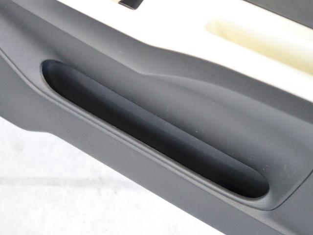 アルト Ｌ　衝突被害軽減システム　キーレス　ＣＤオーディオ　シートヒーター　アイドリングストップ　運転席・助手席エアバック　ＡＭ・ＦＭラジオ　ＡＵＸ　ヘッドライトレベライザー　フロアマット　サイドドアバイザー（32枚目）