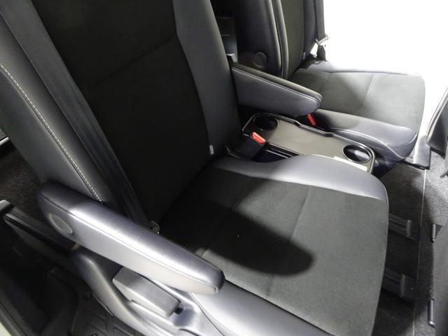 車内は『まるピカクリーン』で綺麗にクリーニング！シートや床面などしっかりと除菌・消臭施工をしているので、お子様がいらっしゃる方も安心して乗っていただけます！