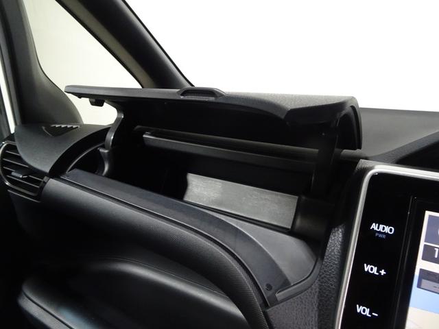 ノア ハイブリッドSi ダブルバイビーIII フルセグ メモリーナビ DVD再生 後席モニター バックカメラ 衝突被害軽減システム クルーズコントロール ETC プッシュスタート スマートキー 両側電動スライドドア LEDヘッドランプ 純正アルミ(42枚目)