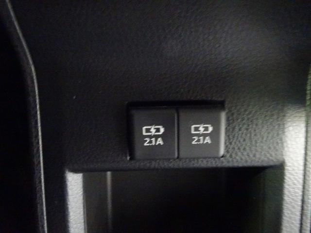 ノア ハイブリッドSi ダブルバイビーIII フルセグ メモリーナビ DVD再生 後席モニター バックカメラ 衝突被害軽減システム クルーズコントロール ETC プッシュスタート スマートキー 両側電動スライドドア LEDヘッドランプ 純正アルミ(47枚目)