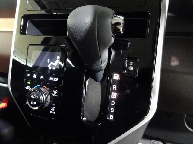 シンプルで使いやすいシフトレバーです。