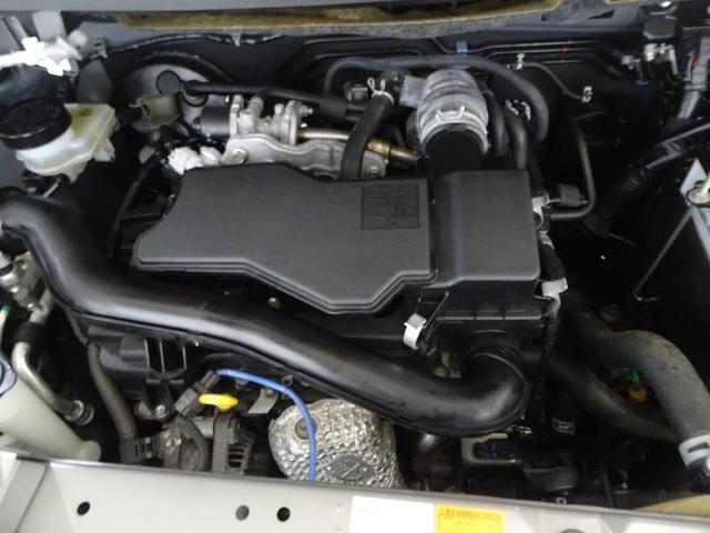 当社自慢の「まるピカクリン」でエンジンルームもピッカピカ！