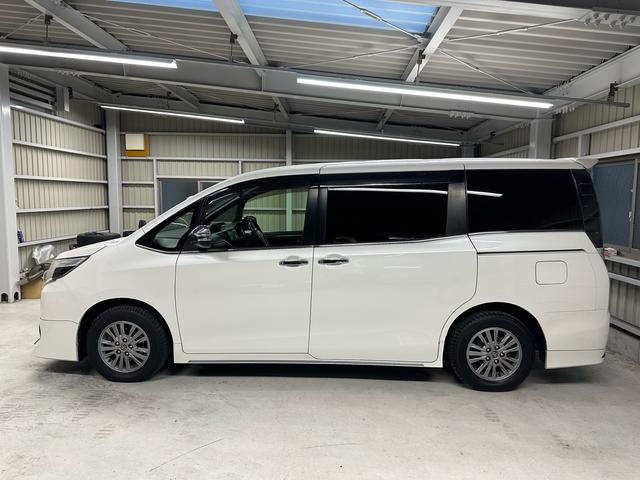 エスクァイア Gi ブラックテーラード /純正10インチナビ/フルセグTV/BLUETOOTH/HDMI/バックモニター/アルパイン10.1インチフリップダウンモニター/シートヒーター/ETC/両側パワースライドドア/クルーズコントロール/(6枚目)