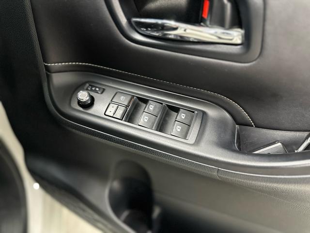 エスクァイア Gi ブラックテーラード /純正10インチナビ/フルセグTV/BLUETOOTH/HDMI/バックモニター/アルパイン10.1インチフリップダウンモニター/シートヒーター/ETC/両側パワースライドドア/クルーズコントロール/(38枚目)