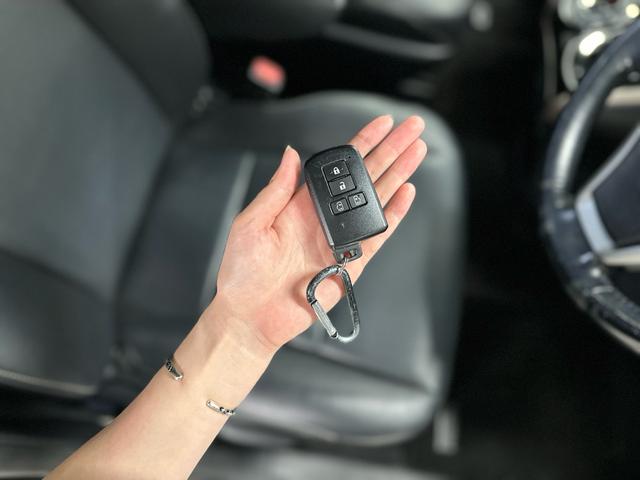 エスクァイア Gi ブラックテーラード /純正10インチナビ/フルセグTV/BLUETOOTH/HDMI/バックモニター/アルパイン10.1インチフリップダウンモニター/シートヒーター/ETC/両側パワースライドドア/クルーズコントロール/(64枚目)