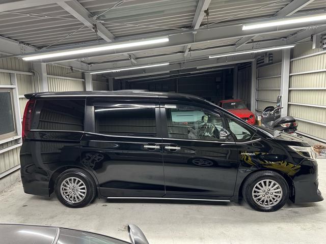 エスクァイア ハイブリッドＧｉ　ブラックテーラード　／ハイブリッド／１１インチアルパインビックＸ／ＢＬＵＥＴＯＯＴＨ／フルセグＴＶ／ＨＤＭＩ／バックモニター／アルパインフリップダウンモニター／シートヒーター／クルーズコントロール／シートヒーター／ＥＴＣ（7枚目）