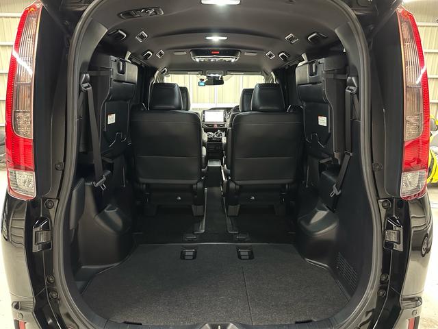 エスクァイア ハイブリッドＧｉ　ブラックテーラード　／ハイブリッド／１１インチアルパインビックＸ／ＢＬＵＥＴＯＯＴＨ／フルセグＴＶ／ＨＤＭＩ／バックモニター／アルパインフリップダウンモニター／シートヒーター／クルーズコントロール／シートヒーター／ＥＴＣ（10枚目）