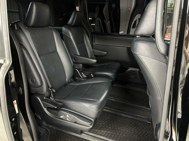 エスクァイア ハイブリッドＧｉ　ブラックテーラード　／ハイブリッド／１１インチアルパインビックＸ／ＢＬＵＥＴＯＯＴＨ／フルセグＴＶ／ＨＤＭＩ／バックモニター／アルパインフリップダウンモニター／シートヒーター／クルーズコントロール／シートヒーター／ＥＴＣ（46枚目）