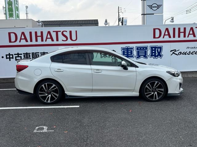 インプレッサG4 2.0i-Sアイサイト ブラックレザーセレクション 4WD 前後ドライブレコーダー レザーパワーシート シートヒーター STIエアロ パナソニックCN-LR820D レーダークルーズコントロール パドルシフト(3枚目)