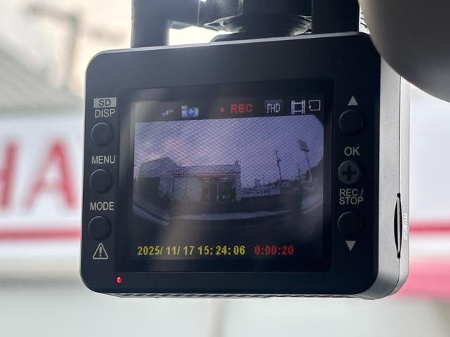 インプレッサG4 2.0i-Sアイサイト ブラックレザーセレクション 4WD 前後ドライブレコーダー レザーパワーシート シートヒーター STIエアロ パナソニックCN-LR820D レーダークルーズコントロール パドルシフト(11枚目)