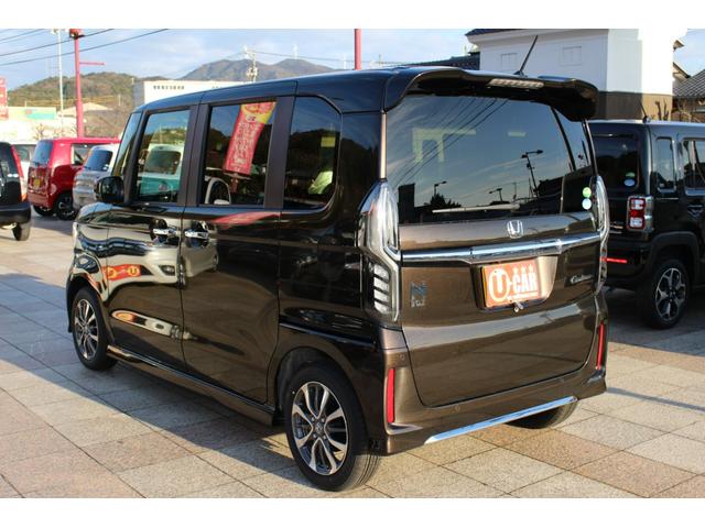 L プレミアムグラマラスブロンズ ホンダセンシング LEDライト 両側パワースライドドア シートバックテーブル 前席左右シートヒーター 届け出済み未使用車(7枚目)