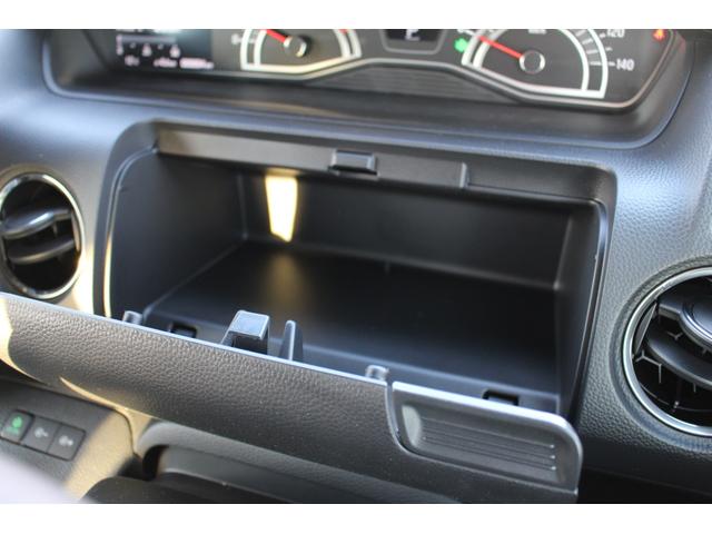 L プレミアムグラマラスブロンズ ホンダセンシング LEDライト 両側パワースライドドア シートバックテーブル 前席左右シートヒーター 届け出済み未使用車(25枚目)