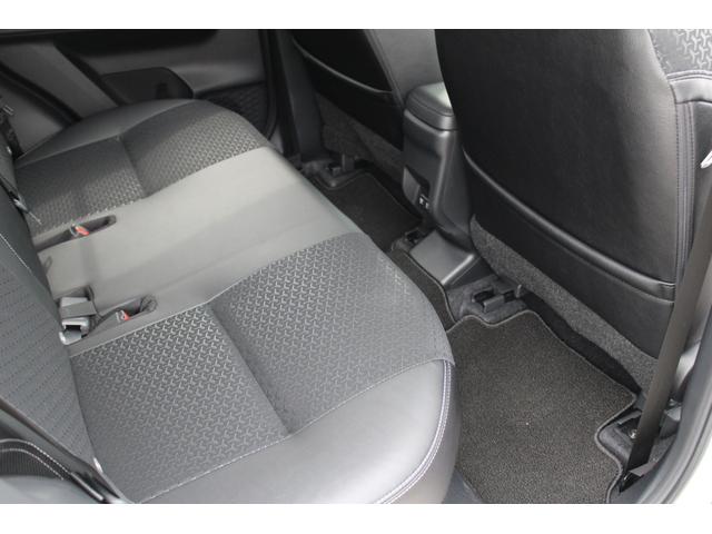 プレミアムG HEV スマートアシスト パノラマカメラ 全車速追従機能付きACC フルLEDヘッドランプ LEDシーケンシャルターンランプ 電動パーキングブレーキ ソフトレザー調シート シートヒーター 元当社試乗車(14枚目)